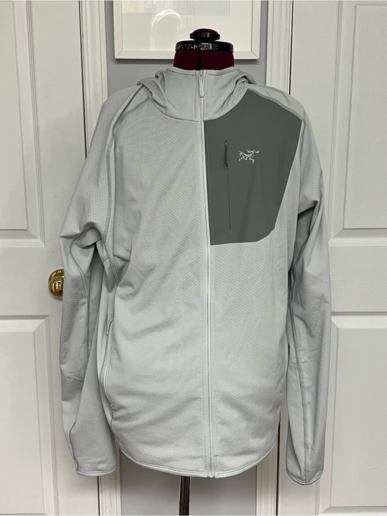 Arc'teryx Other - Arc’teryx Delta Hoody Men (authentic)